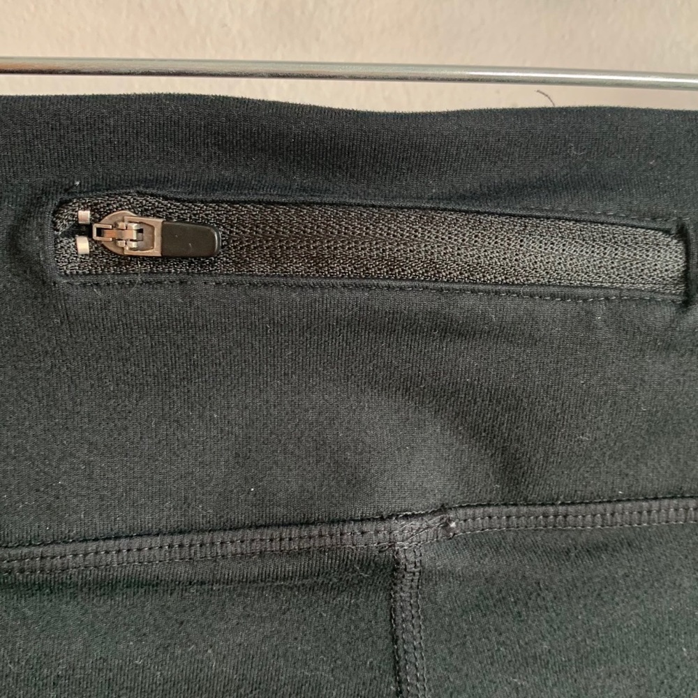 Fabletics Black Mesh Polly Capri - Picture 6 of 8
